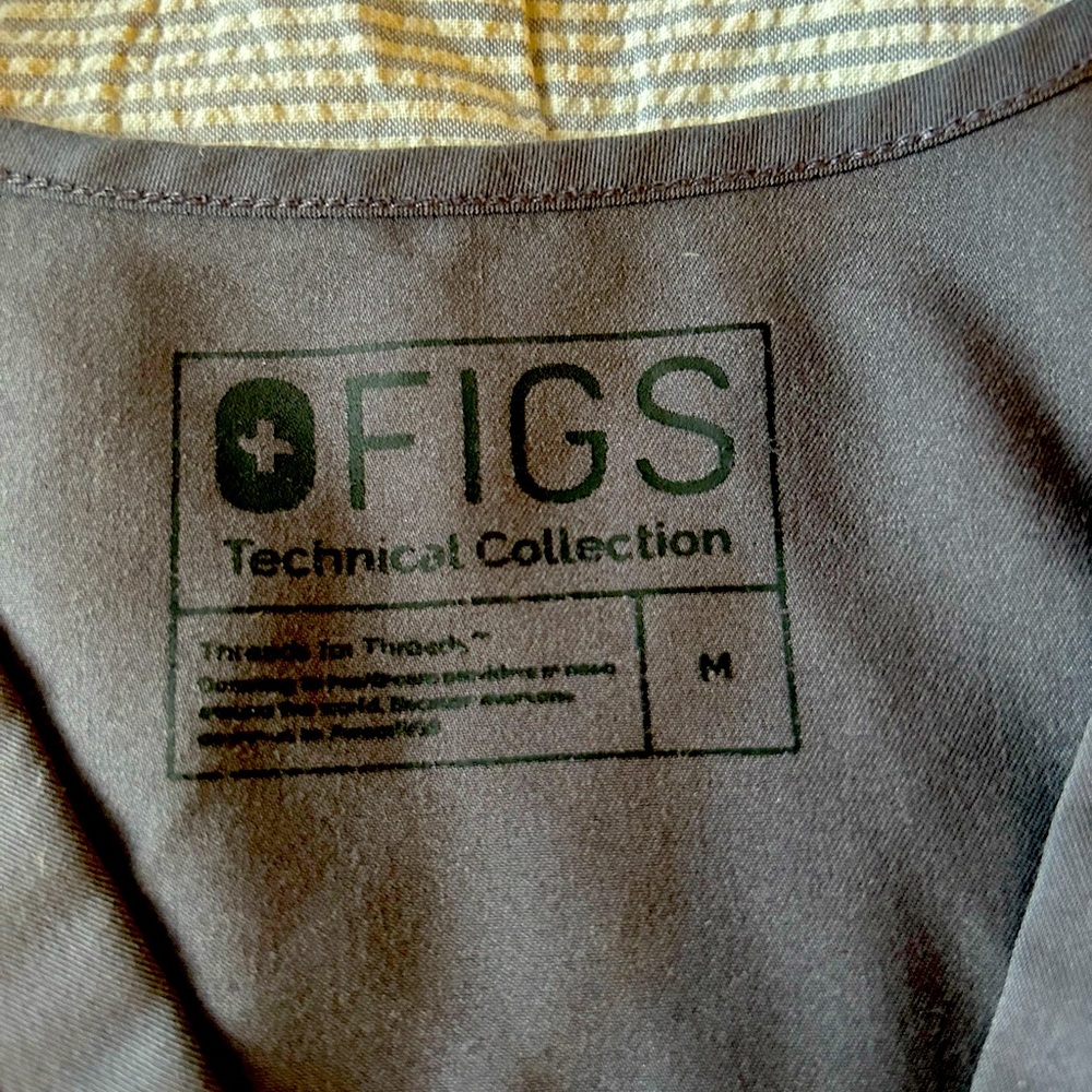 Figs Catarina One Pocket Scrub Top Charcoal